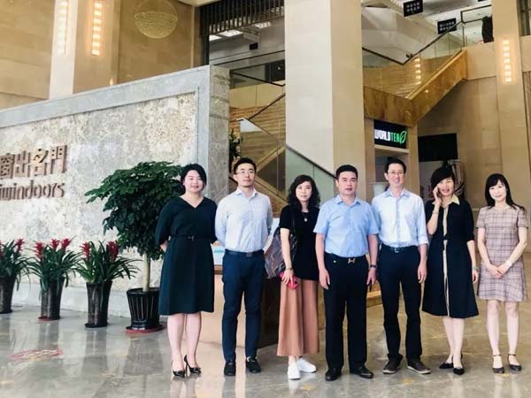 窗出名門(mén)·家與上海第二工業(yè)大學(xué)籤訂校企合作協(xié)議！
