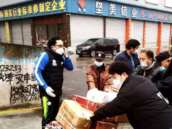 與時(shí)間賽跑！鋁合金門(mén)窗材料馳援上海公衛(wèi)臨床中心應(yīng)急項(xiàng)目